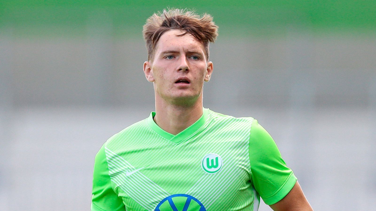 
                <strong>VfL Wolfsburg</strong><br>
                Zugänge: Bartosz Bialek (Bild, Zaglebie Lubin), Maxence Lacroix (FC Sochaux), John Yeboah (VVV-Venlo, Leih-Ende), Yunus Malli (Union Berlin, Leih-Ende), Jeffrey Bruma (Mainz 05, Leih-Ende)Abgänge: Felix Uduokhai (FC Augsburg, fixer Verkauf nach Leihe), Robin Knoche (Union Berlin), Phillip Menzel (Austria Klagenfurt), Ismail Azzaoui (vereinslos)
              