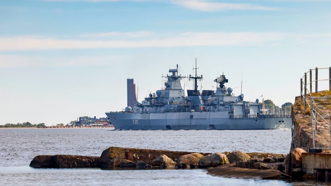 Von Kiel aus starten 40 Nato-Schiffe zum Manöver "Northern Coasts" in der Ostsee.