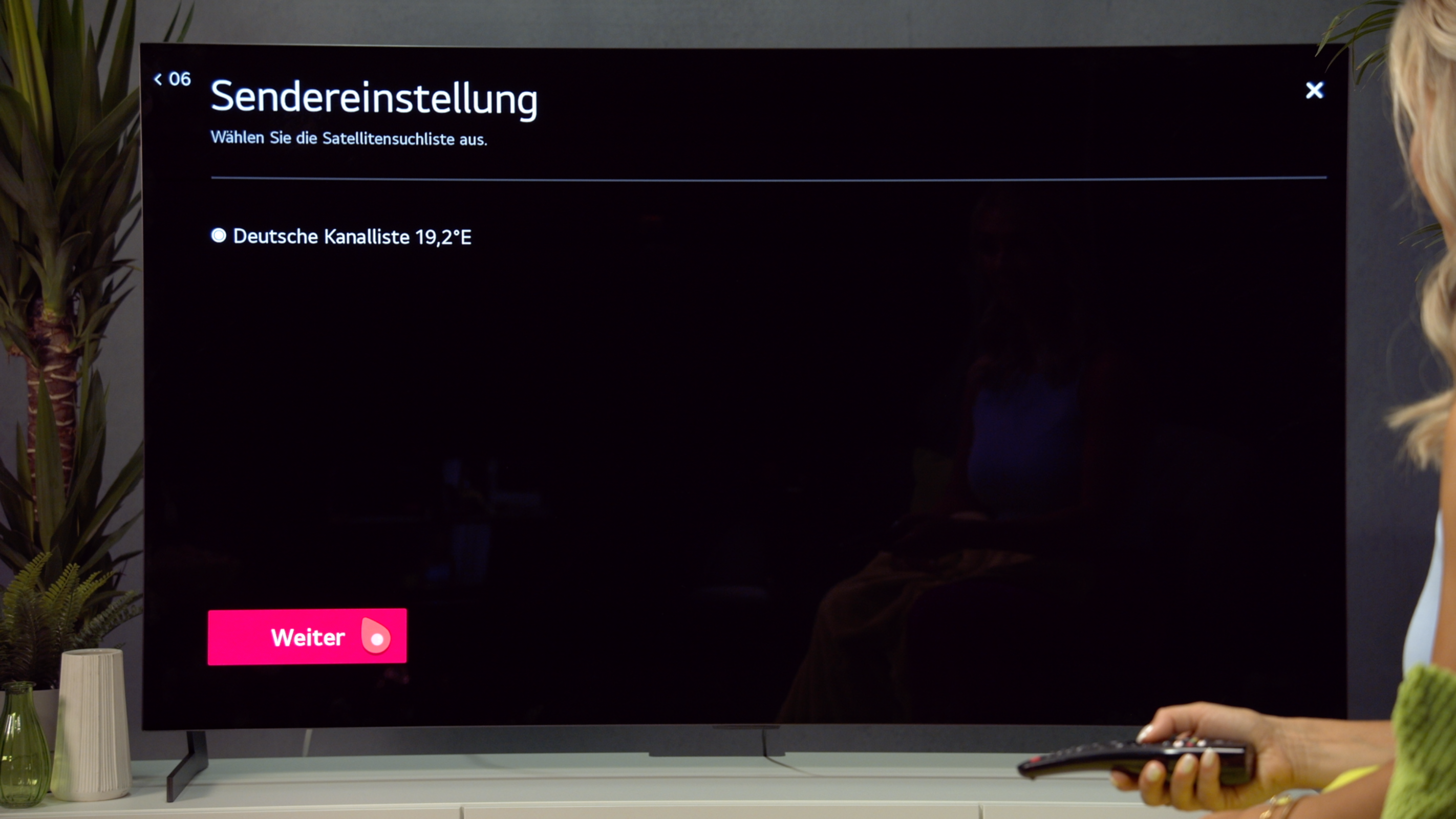 Erscheint die Deutsche Kanalliste 19,2°E drücke auf "Weiter".