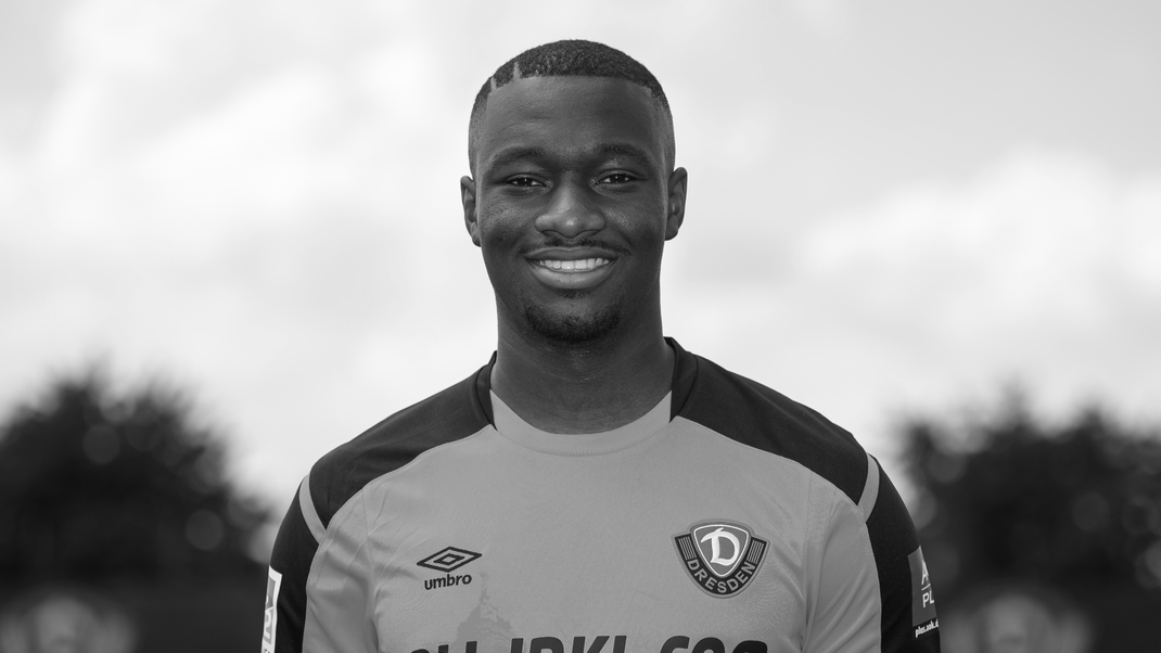 Das Bild zeigt Agyemang Diawusie  im Juli 2021 im Dresden-Trikot.