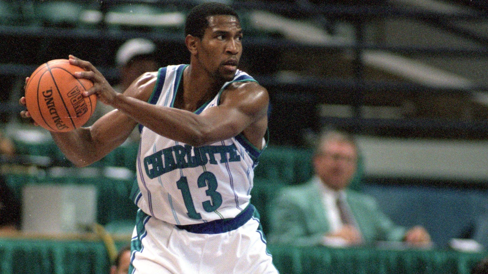 <strong>Charlotte Hornets</strong><br>Bobby Phills (13 – Reaktion auf seinen Tod bei einem Autounfall im Jahr 2000)