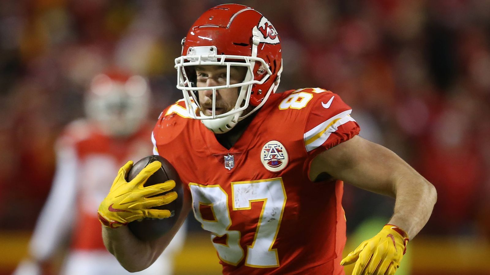 
                <strong>Platz 21: Travis Kelce</strong><br>
                Position: Tight EndTeam: Kansas City ChiefsPlatzierung im Vorjahr: 24
              