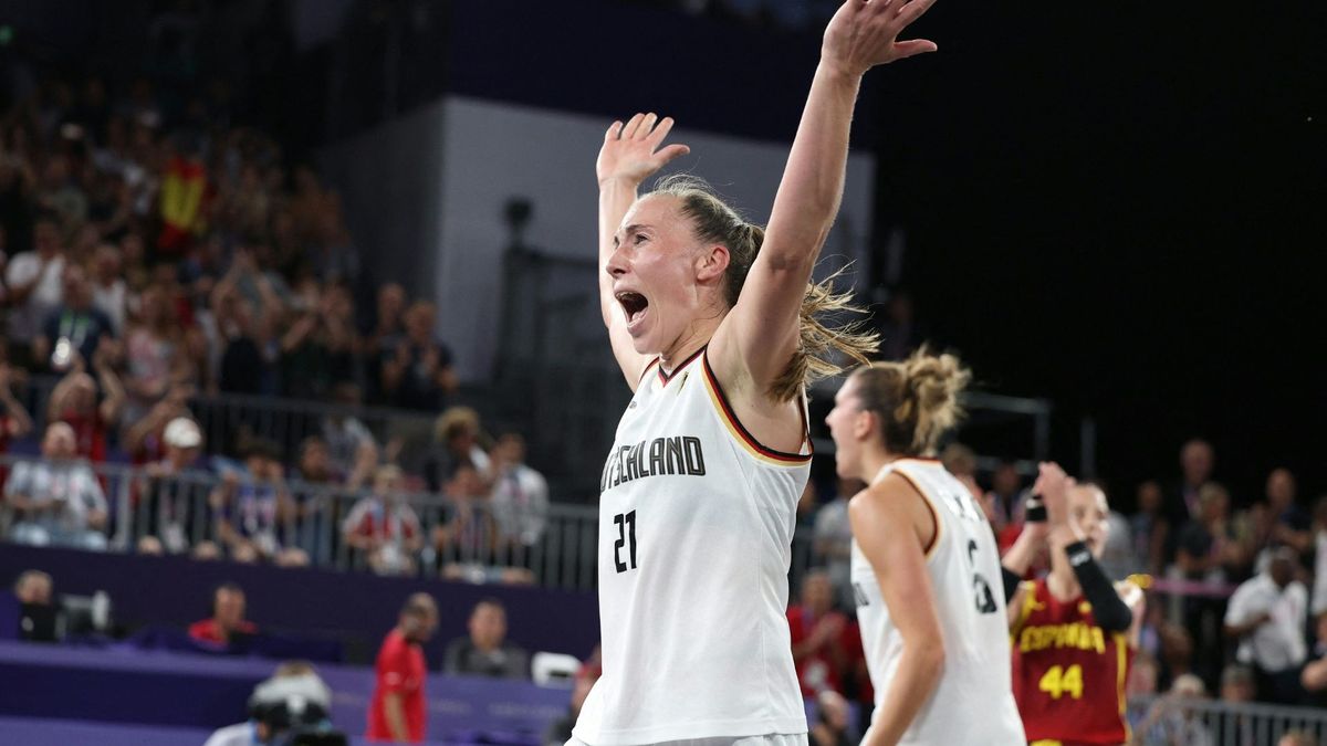 Svenja Brunckhorst nach dem Gold-Triumph in Paris