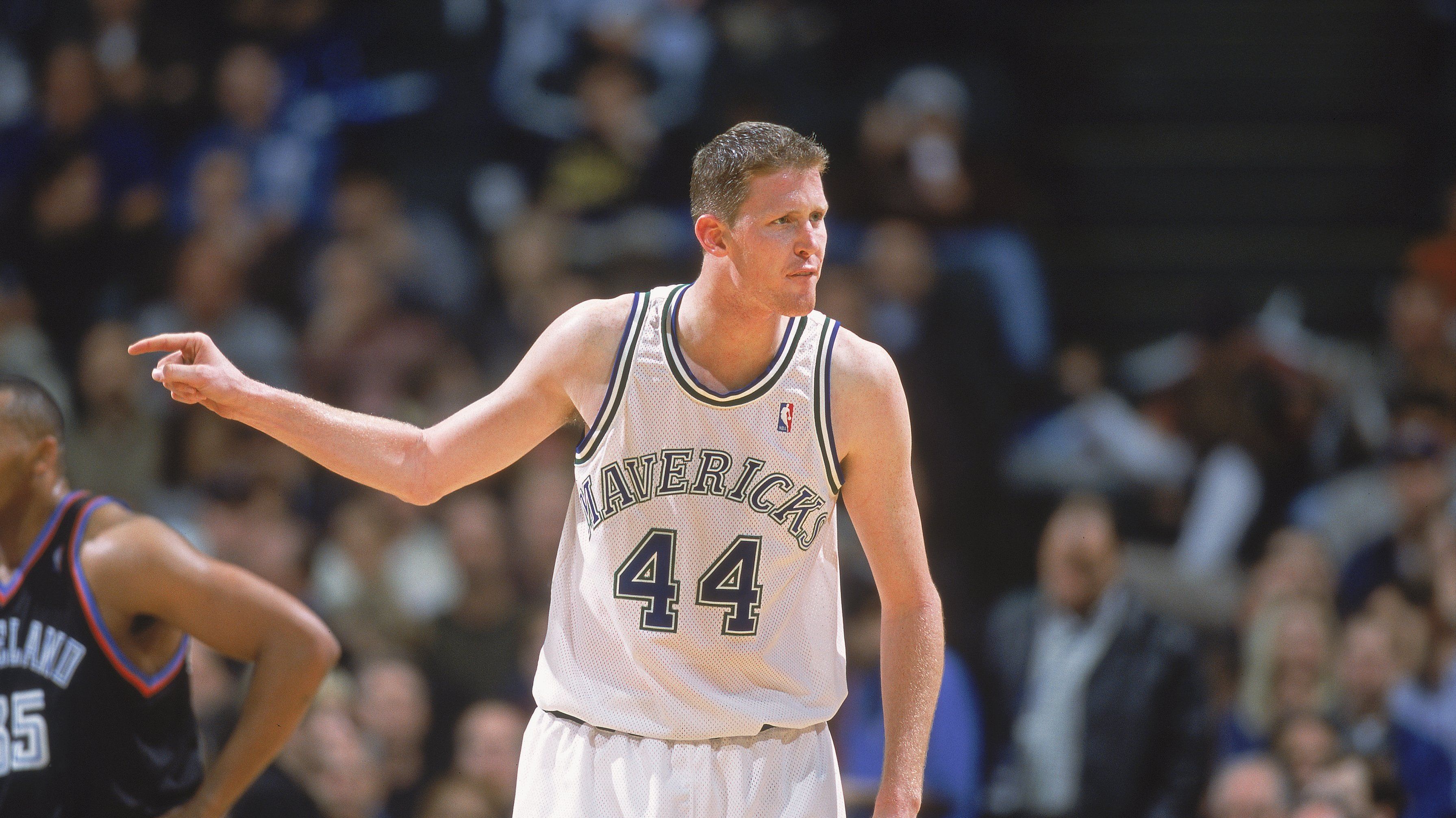 <strong>Shawn Bradley - 2,29m</strong><br><strong>Teams:</strong> Philadelphia 76ers, New Jersey Nets, Dallas Mavericks<br><strong>Karriere-Stats:</strong> 8,1 Punkte, 6,3 Rebounds, 0,7 Assists, 2,5 Blocks<br><strong>Auszeichnungen:</strong> All-Rookie-Team