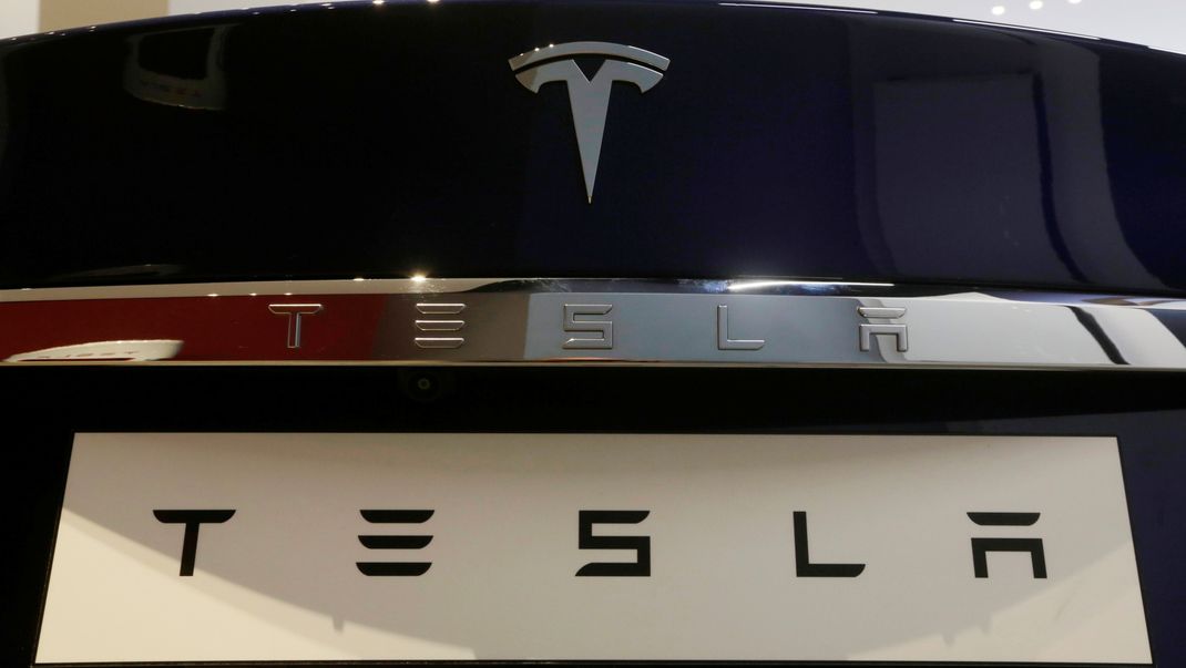 Mega-Rückruf bei Tesla.