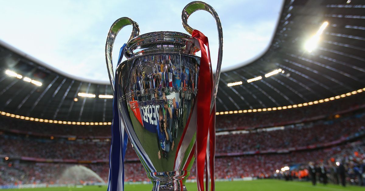 
                <strong>Champions-League-Finale 2021</strong><br>
                Der FC Bayern träumt vom nächsten "Finale Dahoam" und bewirbt sich gemeinsam mit der Stadt München offiziell um die Austragung des Champions-League-Endspiels 2021. Einziger Konkurrent ist St. Petersburg. Sollte sich der deutsche Rekordmeister gegen den russischen Vertreter durchsetzen, wäre es bereits das sechste Finale auf deutschem Boden. ran.de zeigt die bisherigen Endspiele der "Königsklasse" in Deutschland.
              