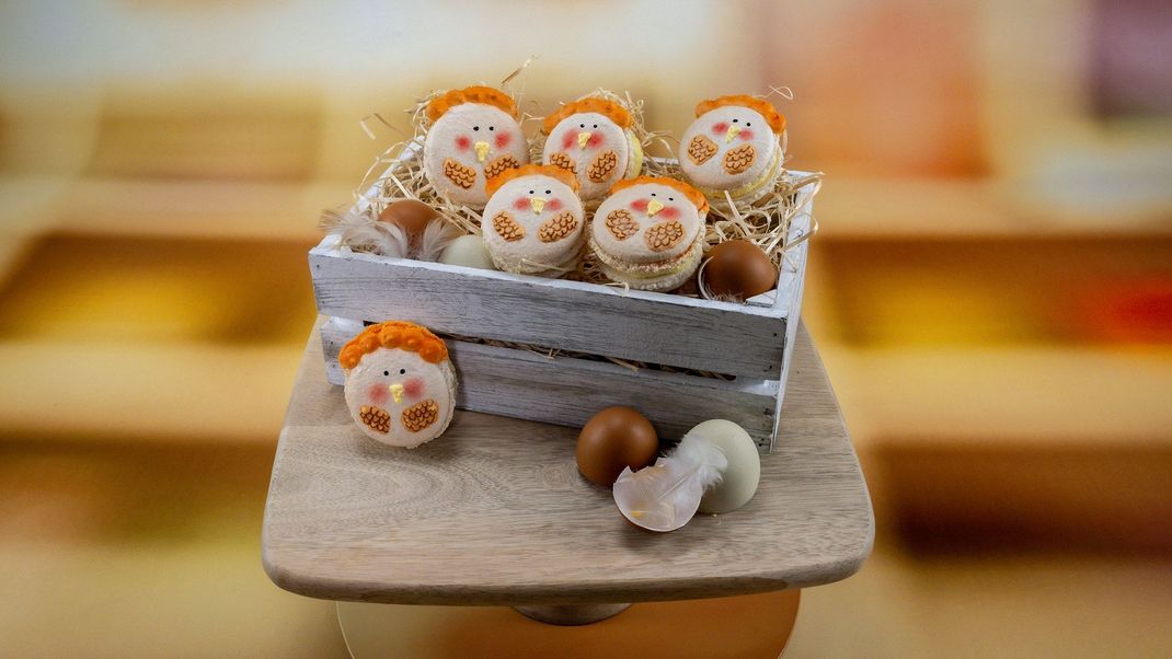 Macarons mit Eierlikör-Ganache und Physalis