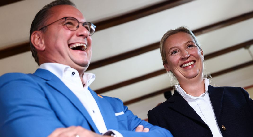 Die AfD-Chefs Alice Weidel und Tino Chrupalla haben gut lachen.