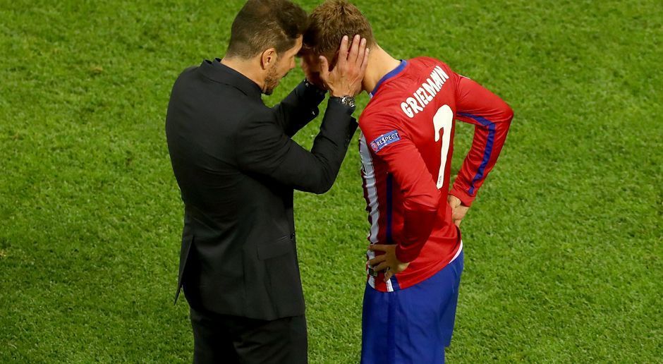 
                <strong>Diego Simeone beim Champions-League-Finale</strong><br>
                 Nach dem verschossenen Elfer nimmt er Griezmann beiseite, muntert ihn auf.
              