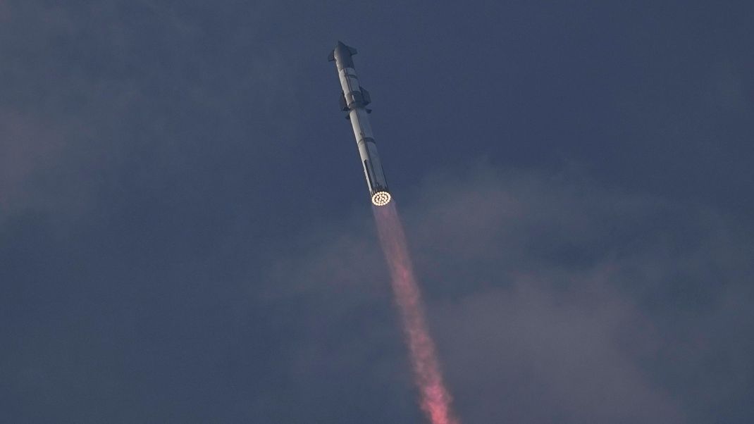 Mega-Rakete Starship von&nbsp;SpaceX'&nbsp; startet zu ihrem dritten Testflug von der Starbase in Boca Chica in Texas.