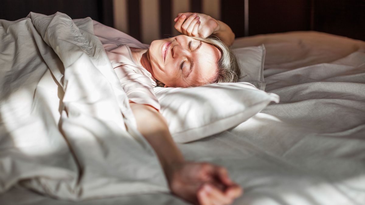 Während des Schlafes erholt sich unser Körper und repariert geschädigte Zellen und Gewebe.