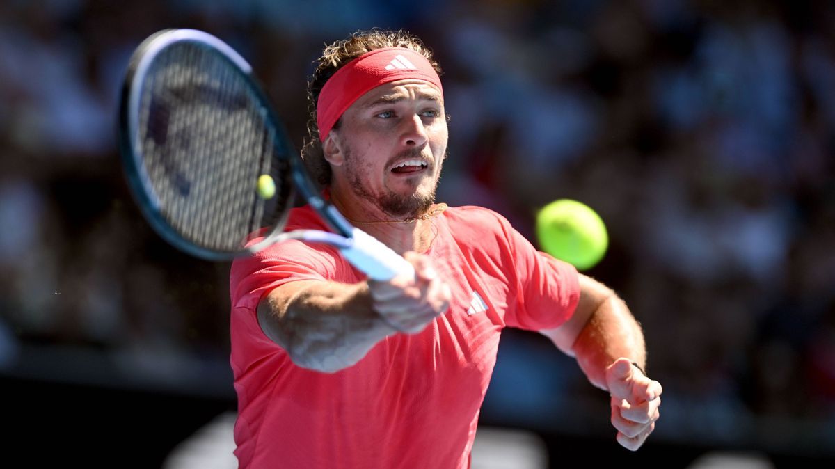 TENNIS AUSTRALIAN OPEN, Alexander Zverev of Germany returns during his round three match against Jacob Fearnley of Great Britian during the 2025 Australian Open at Melbourne Park in Melbourne, Frid...