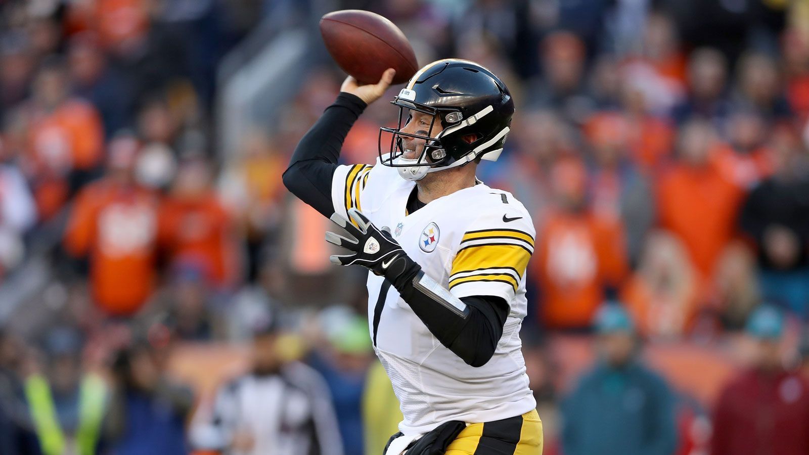 
                <strong>Platz 44: Ben Roethlisberger</strong><br>
                Position: QuarterbackTeam: Pittsburgh SteelersPlatzierung im Vorjahr: 18
              