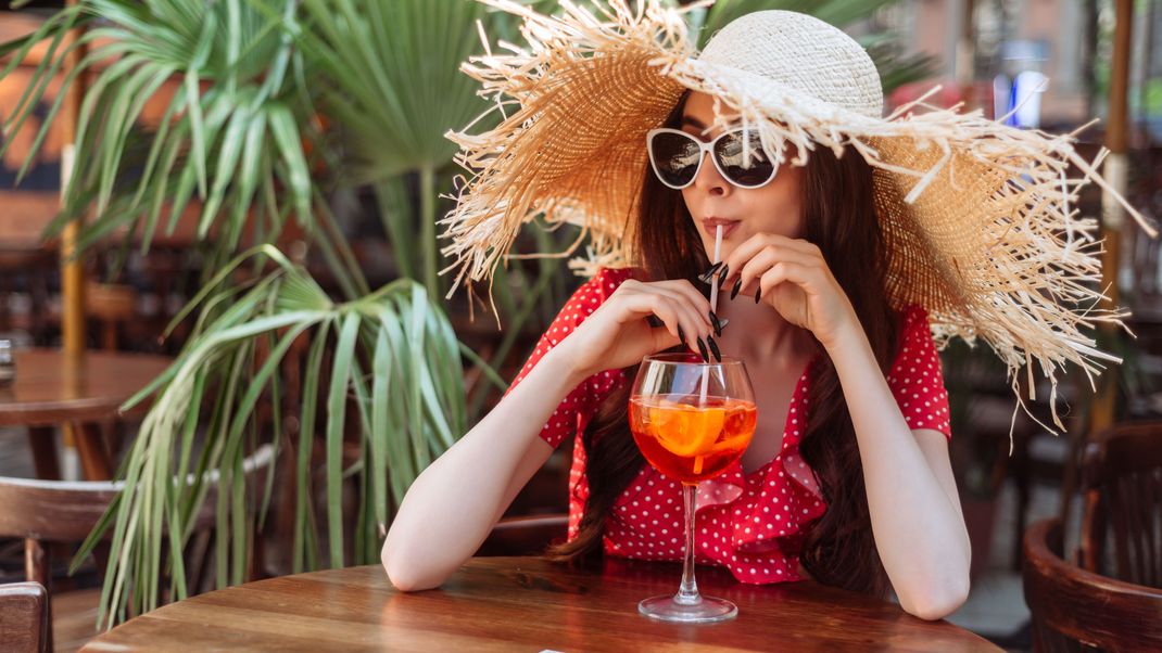 Auch ohne Alkohol schmeckt der Sommerklassiker Aperol Spritz himmlisch.