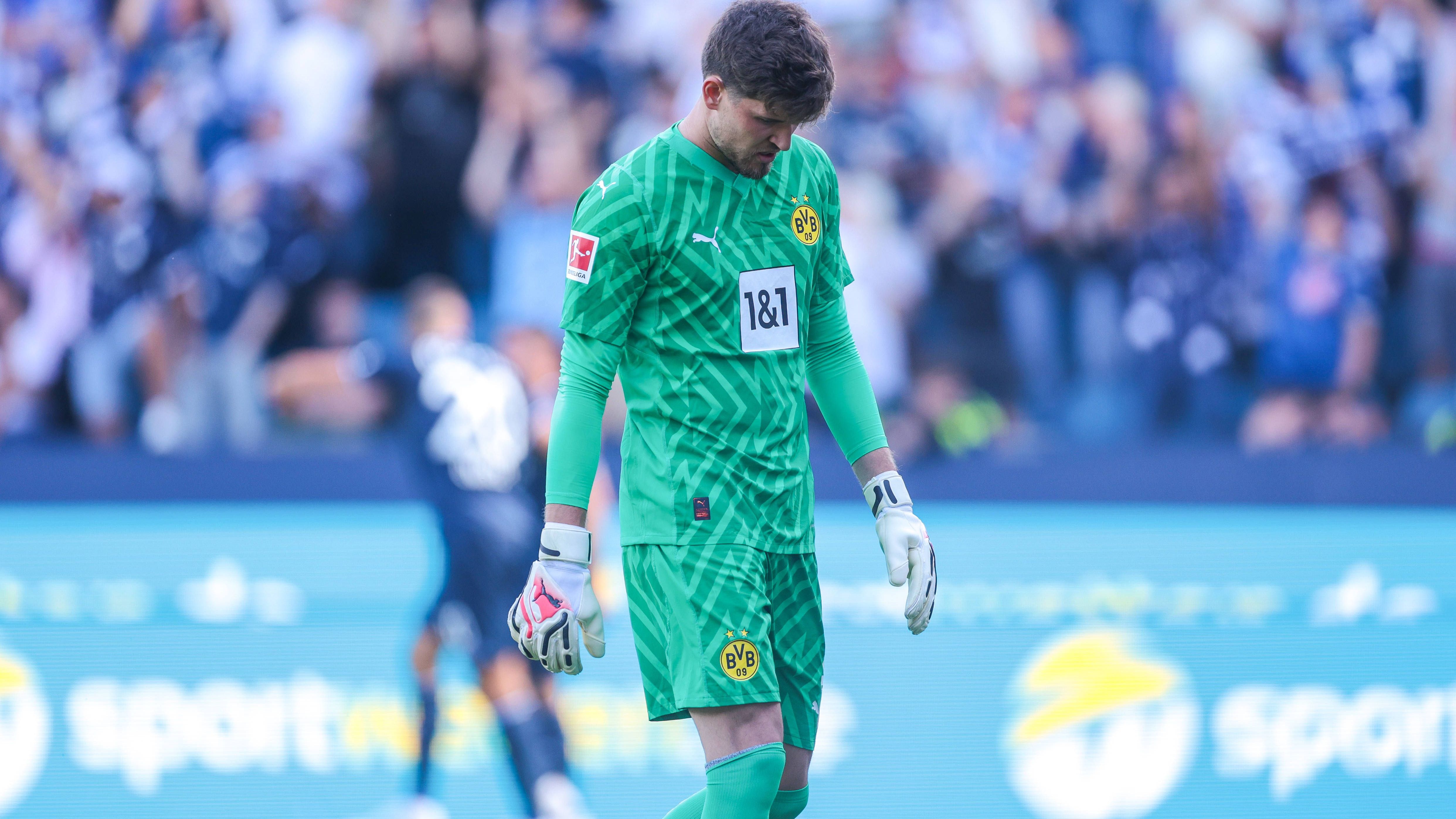 <strong>Gregor Kobel</strong><br>Der Keeper ist früh bei einem Hofmann-Kopfball zur Stelle. Nach Strögers strammem Schuss streckt er sich aber vergeblich, wobei der Schweizer in der Szene nicht wirklich glücklich aussieht. Umso sensationeller pariert er einen von Can zur Bogenlampe abgefälschten Schuss von Stöger. <strong>ran-Note: 3</strong>