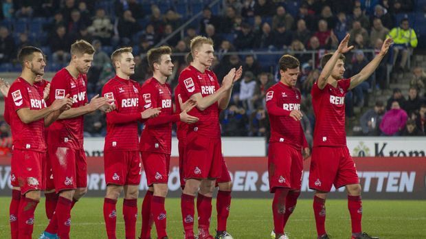 
                <strong>18. 1. FC Köln</strong><br>
                Nach der desaströsen Hinrunde mit nur sechs Punkten sprechen sie in Köln jetzt vom "Wunder Klassenerhalt". Etwas anderes als ein Wunder wäre die Aufholjagd auch nicht. Gestartet werden soll sie mit einem Derbysieg gegen Gladbach. "Mit einem Sieg könnte man für Euphorie sorgen, den Rückstand ein wenig verkürzen und damit schon ein Zeichen setzen", sagte Trainer Stefan Ruthenbeck. Wie will der FC die schlechteste Abwehr (32 Gegentore) und den schlechtesten Sturm der Liga (zehn Tore) verbessern? Die Hoffnungen ruhen auf Zugang Simon Terodde und Jonas Hector, der endlich wieder fit ist. Immerhin: In der Vorbereitung gewann der FC den Wintercup mit Siegen gegen Hertha und Bielefeld.
              