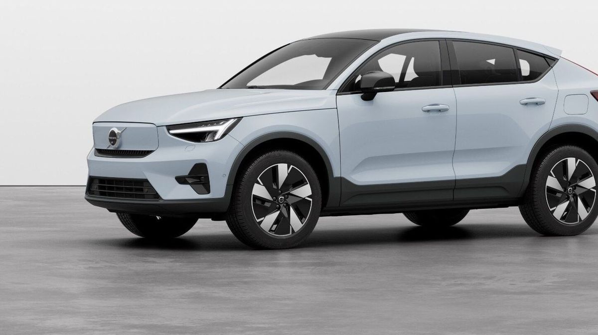 Der Volvo C40 Recharge gibt das SUV-Coupé - es gibt aber auch noch den XC40 Recharge mit etwas gewöhnlicherem Heck.