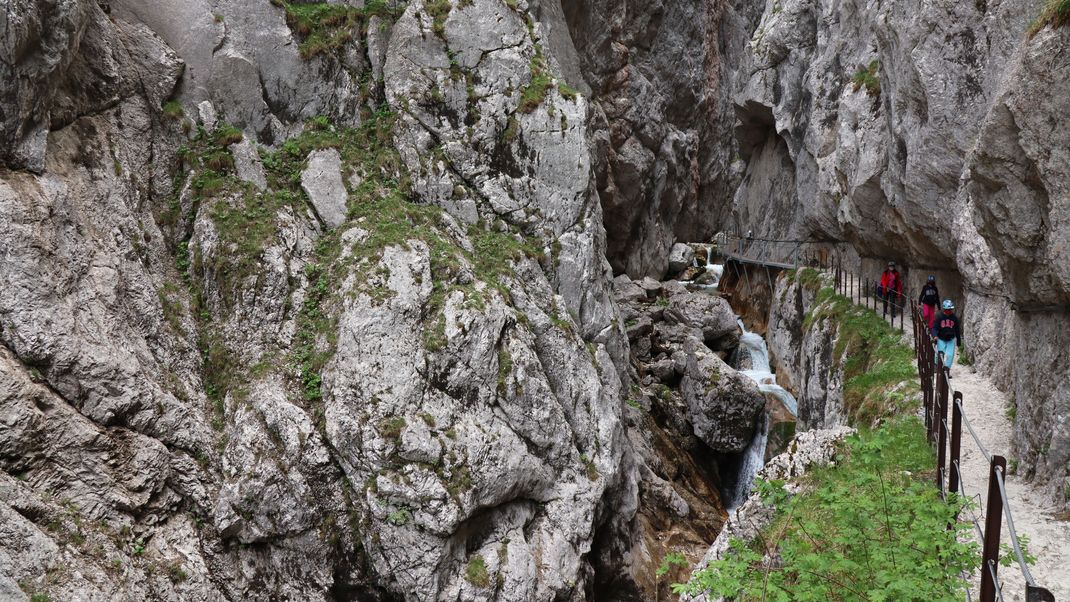 Die Höllentalklamm am Fuße der Zugspitze in Garmisch-Partenkirchen.