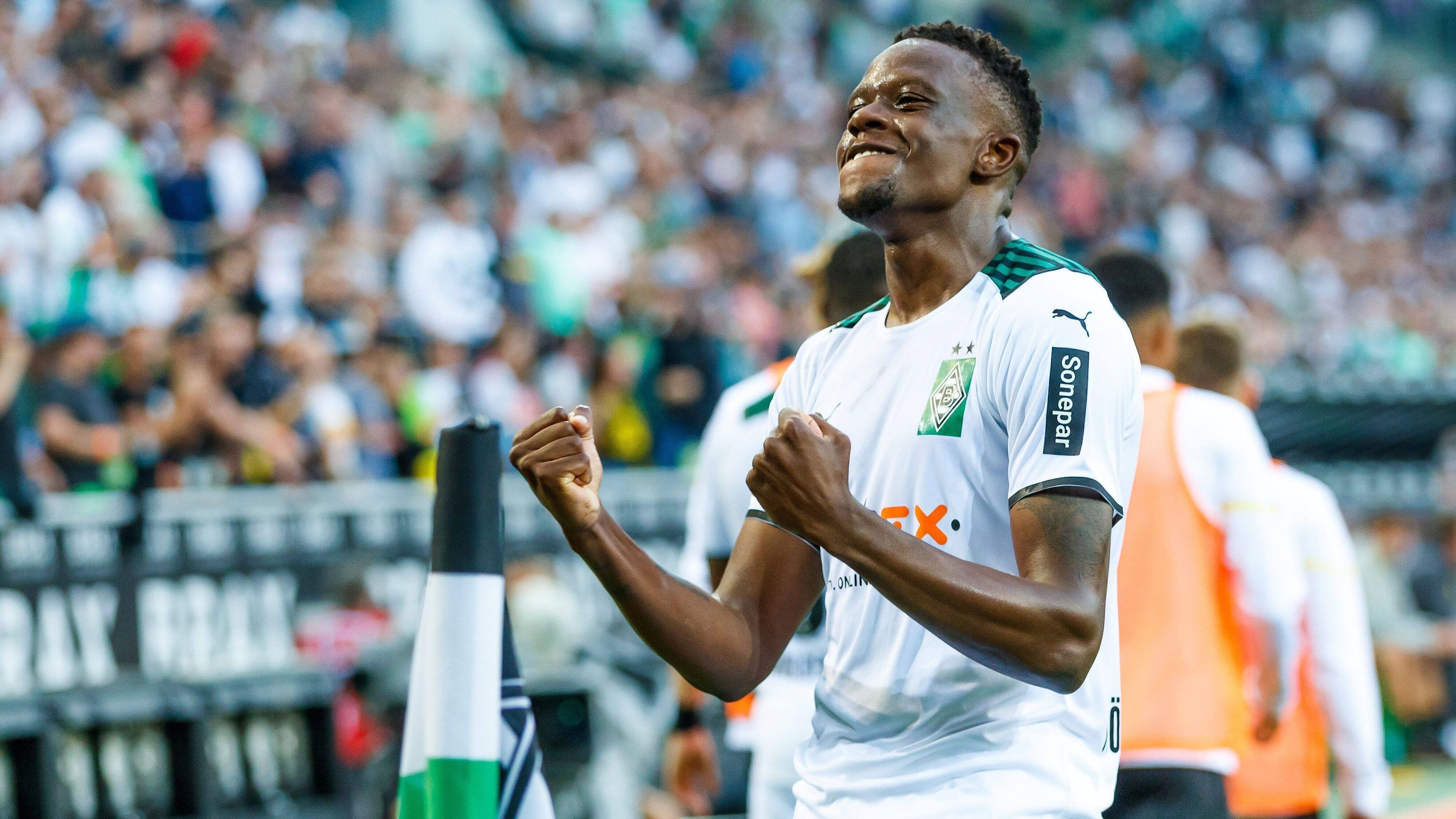 
                <strong>Zentrales Mittelfeld: Denis Zakaria (Borussia Mönchengladbach)</strong><br>
                Ein Tempo-Rating von 83 und ein Physis-Wert von 84 - der Gladbacher Denis Zakaria verfügt über die klassischen Qualitäten eines Abräumers. Zwar müssen die Gamer Abstriche bei der Beweglichkeit in Kauf nehmen, doch dieses Manko macht der Schweizer mit hoher Aggressivität (85) und Stärke (87) wett. Diese überdurchschnittlichen Werte haben mit 6.100 Münzen allerdings auch ihren Preis.
              