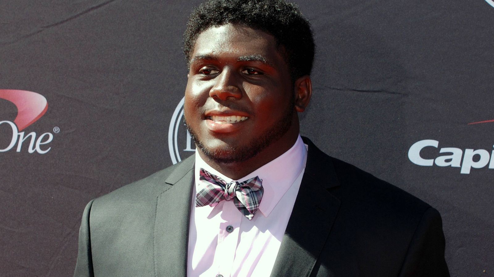 
                <strong>Seattle Seahawks</strong><br>
                Chance Warmack (Guard)
              