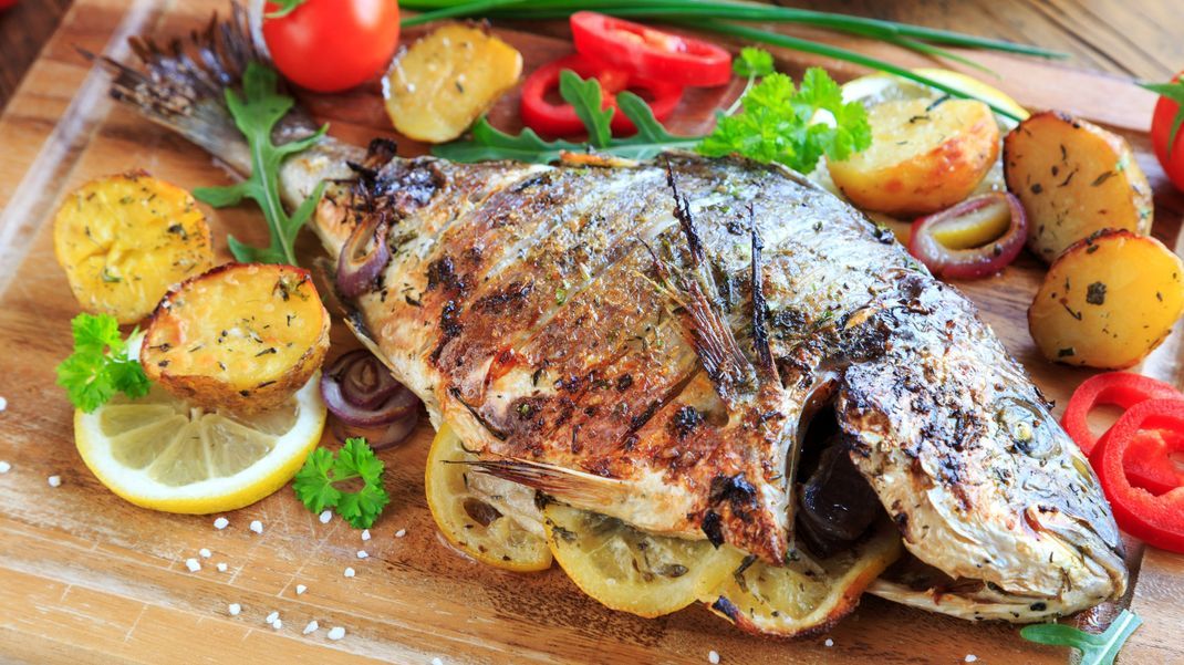 Wir verraten dir, wie du dir Fisch perfekt zubereiten kannst!