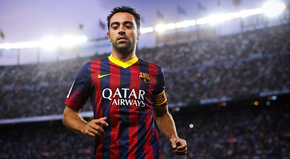 
                <strong>Übersicht: Xavi Hernandez</strong><br>
                Toure spielte zwischen 2007 und 2010 für den FC Barcelona, zusammen mit zwei "großartigen Spielern": Xavi und Andres Iniesta. Für seinen ultimativen Fußballer wählt er Xavi, der in Sachen Übersicht für den Ivorer "einer der besten der Welt ist". Während Iniesta mittlerweile das Kapitänsamt von Xavi bei den Katalanen übernommen hat, lässt Letztgenannter seine Karriere bei Al-Sadd in Katar ausklingen.
              