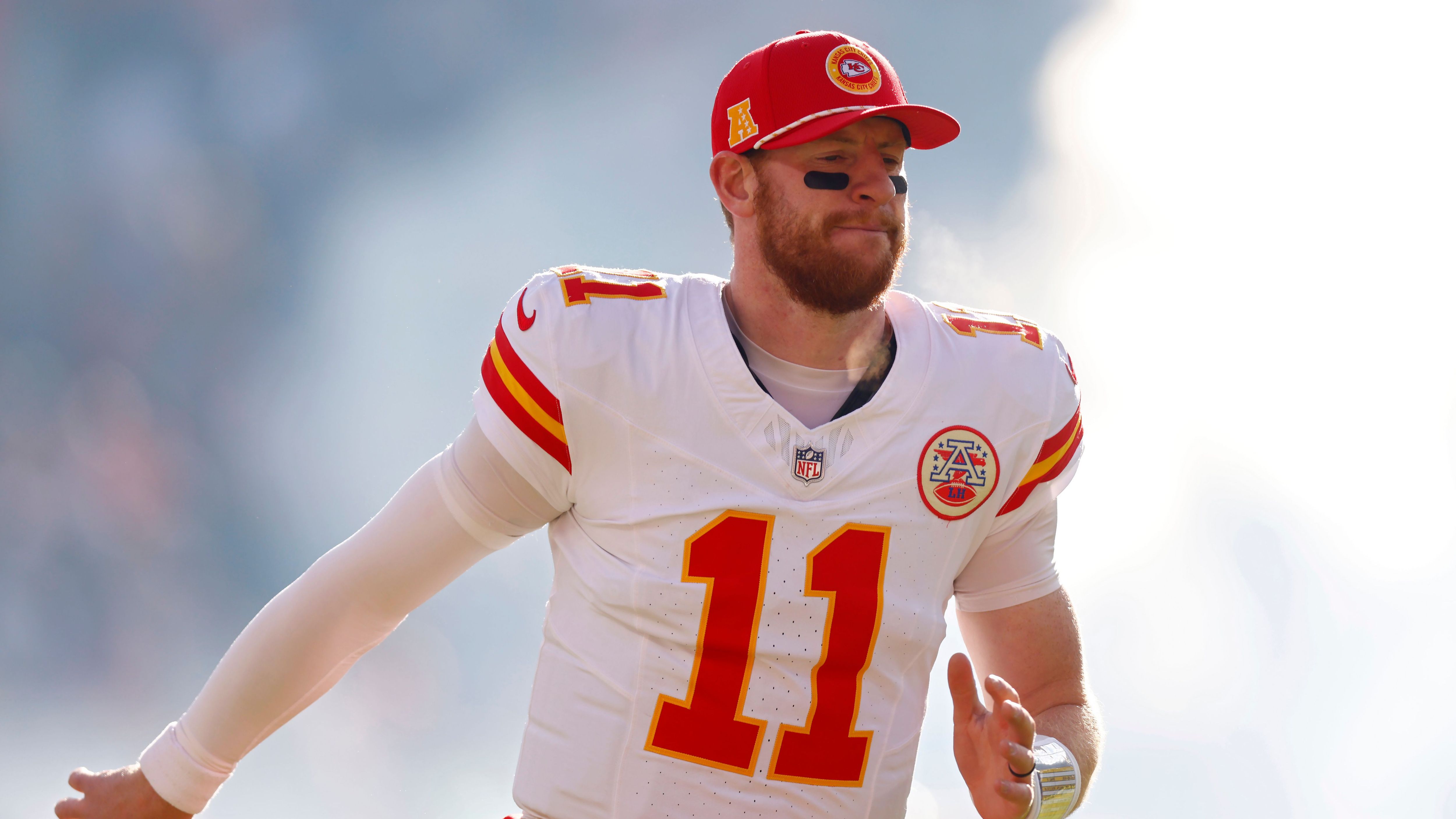 <strong>Quarterback: Carson Wentz<br></strong><strong>Letztes Team:</strong>&nbsp;Kansas City Chiefs<br><strong>Alter zum Saisonstart:</strong>&nbsp;32<br><strong>Vorheriges Durchschnittsgehalt:</strong>&nbsp;3,3 Millionen US-Dollar<br><strong>Gerüchte zu:</strong>&nbsp;Pittsburgh Steelers, New Orleans Saints