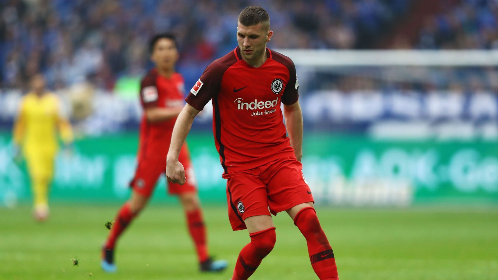 
                <strong>2. Platz: Ante Rebic (Eintracht Frankfurt)</strong><br>
                35,1 km/h
              