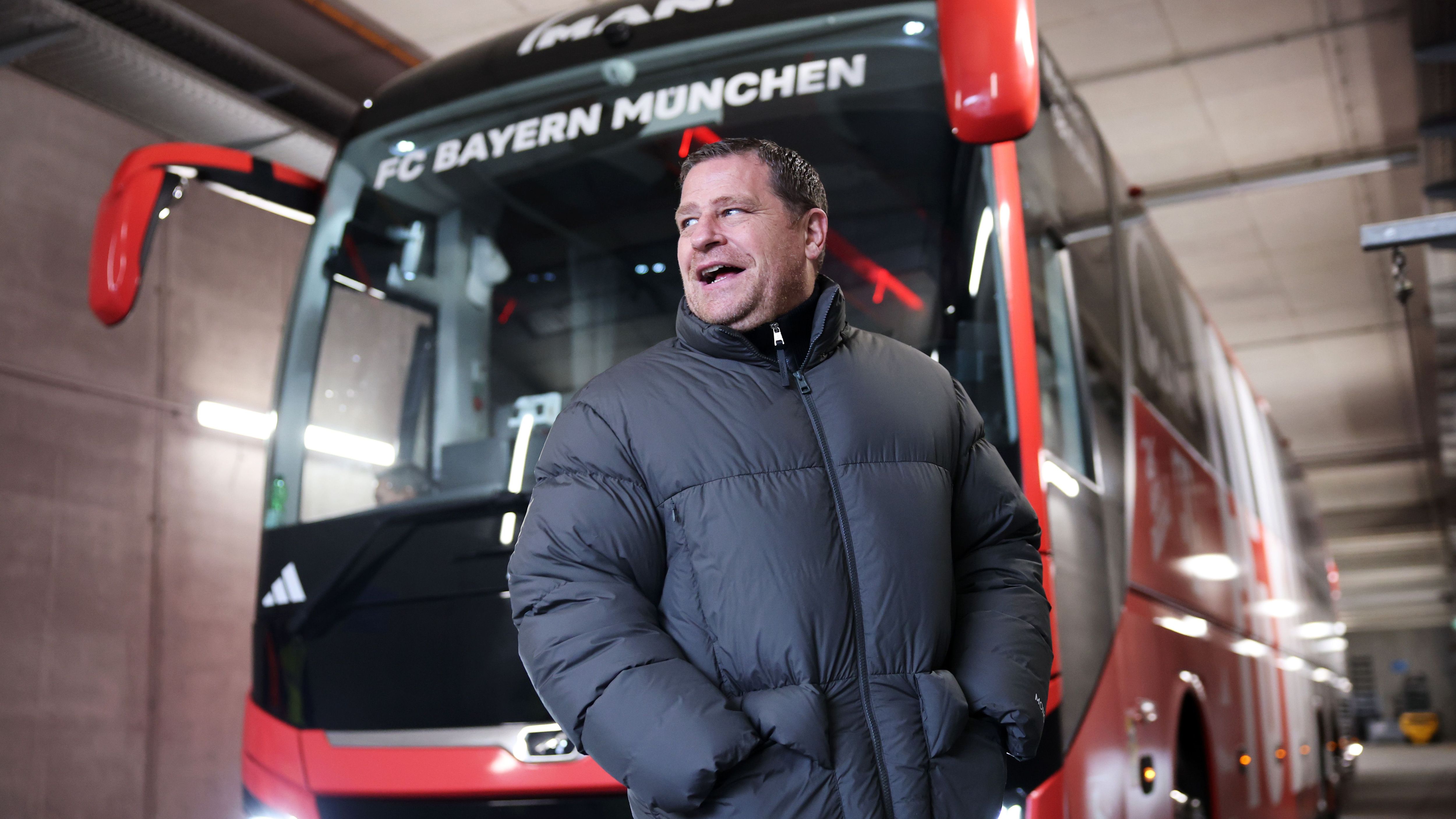 <strong>Bundesliga-Transfermarkt: So hoch ist die Wertschöpfung der Vereine</strong><br>Der vielseitige Offensivspieler ist nicht nur bei den Bayern-Bossen um Sportvorstand Max Eberl heiß begehrt. Er steht auch stellvertretend für die hohe Wertschöpfung, die der VfB derzeit durch seine Spieler generiert. Er kam ablösefrei von Werder Bremen und ist den Bayern nun wohl schon mehr als 50 Millionen Euro wert. Dabei liegt Woltemades Marktwert laut "transfermarkt.de" erst bei 30 Millionen Euro.