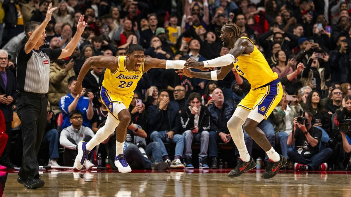 Hachimura versenkt den entscheidenden Dreier