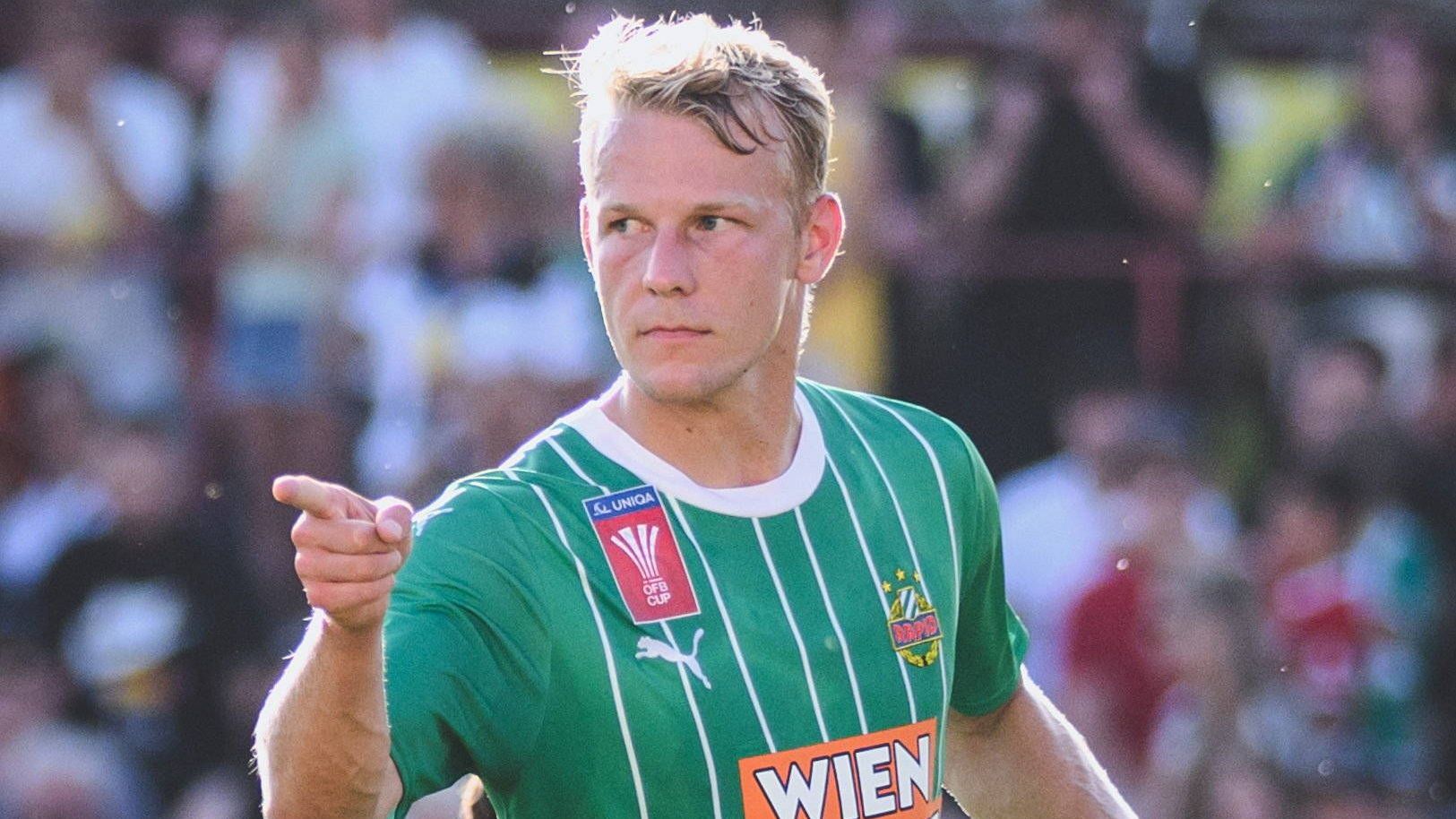 <strong>Marco Grüll (SV Werder Bremen)</strong><br>Auch Werder Bremen hat schon weit vor dem Ende der Saison 2023/24 einen Neuzugang für den Sommer präsentiert: Marco Grüll. Der österreichische Offensivspieler wechselt ablösefrei von Rapid Wien an die Weser. Laut "Bild" soll Grüll bei Werder einen Vertrag bis 2027 unterzeichnet haben.