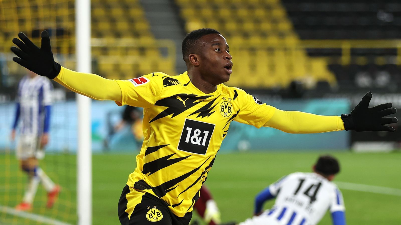 
                <strong>Youssoufa Moukoko (Deutschland)</strong><br>
                Mit erst 16 Jahren ist Youssoufa Moukoko schon Bundesliga-Joker bei Borussia Dortmund. Für den BVB hat er bereits in der Liga getroffen. Nun ist er der Jüngste im DFB-Kader zur U21-EM.
              