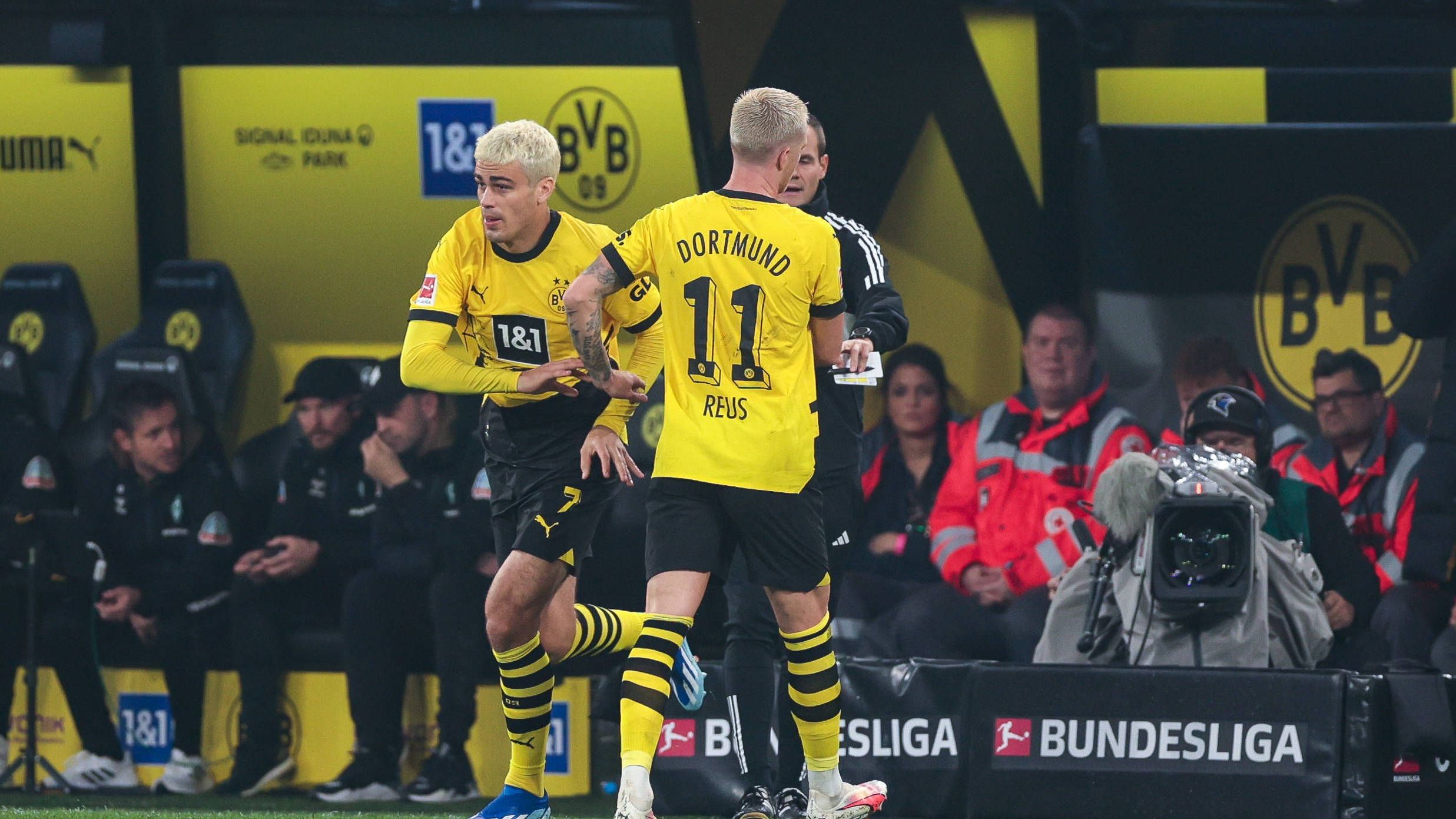 <strong>Giovanni Reyna</strong><br>Der US-Amerikaner kommt nach gut einer Stunde für Reus in die Partie. Er fügt sich in die ordentliche Dortmunder Gesamtleistung des Teams ein, ohne dabei aber selbst großartig zu glänzen. <strong>ran-Note: 3</strong>