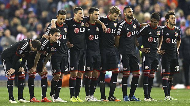 
                <strong>Platz 15: Bayer Leverkusen mit 28,622 Millionen Euro</strong><br>
                Platz 15: Bayer Leverkusen mit 28,622 Millionen Euro. Die Werkself scheitert im Achtelfinale an Atletico Madrid. Für vier Siege und ein Unentschieden kassiert Bayer 3,5 Millionen Euro. Hinzu kommen 2,1 Millionen für die erfolgreich überstandenen Playoffs, 8,6 Millionen Teilnahmeprämie, 3,5 Millionen für den Sprung ins Achtelfinale und 10,922 Millionen aus dem Marktpool.
              