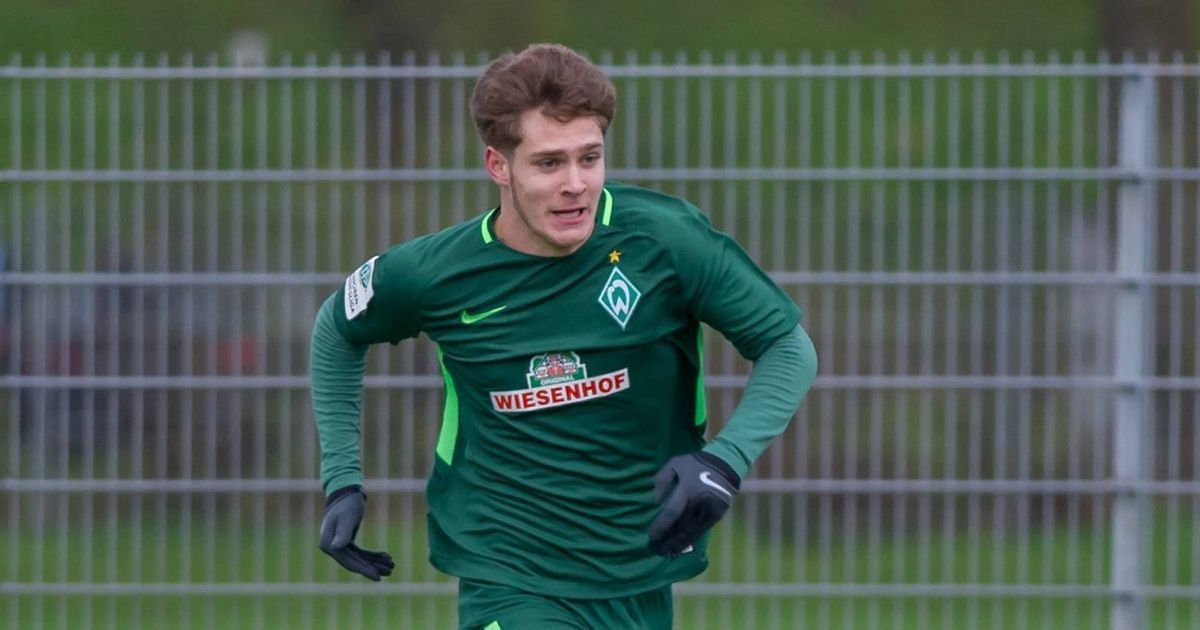 
                <strong>Louis Poznanski</strong><br>
                Louis Poznanski wechselte im Januar 2018 von Werder Bremen zum FC Bayern München. In der U15 lief der Deutsch-Pole noch für die polnische Nationalmannschaft auf, danach entschied sich der Linksverteidiger für die deutschen Nachwuchsmannschaften. Beim Rekordmeister ist Poznanski für die A-Junioren aktiv, für die er vergangene Saison acht Spiele bestritt.
              