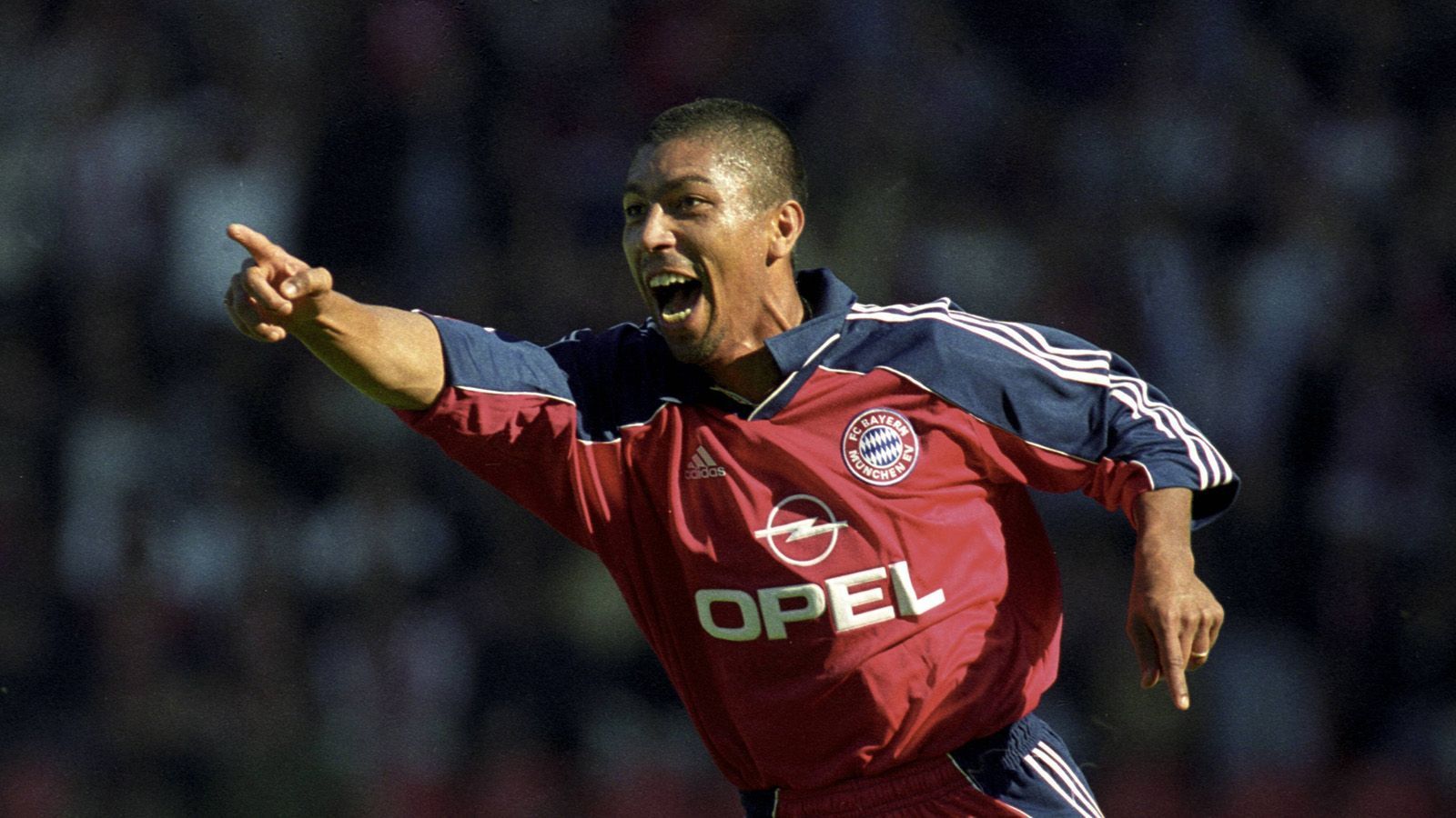 
                <strong>Giovane Elber</strong><br>
                Position: StürmerUmgerechneter Marktwert: 70 Millionen EuroBeim FC Bayern aktiv: Von 1997 bis 2003Bewertete Saison: 2000/01 (28 Jahre)
              