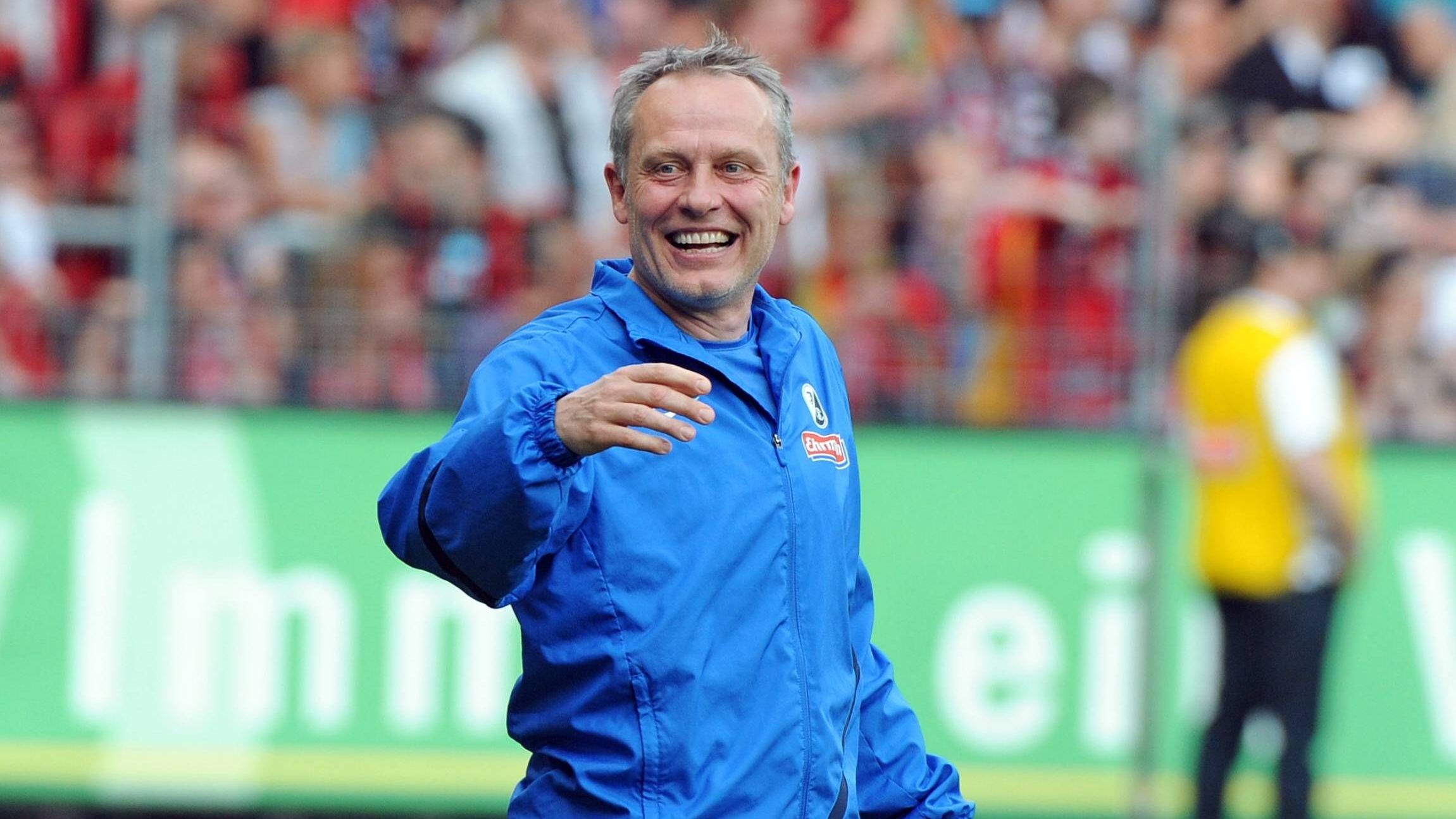 <b>SC Freiburg zurück in Europa</b><br>Neben den Bayern ist der SC Freiburg die Story der Saison: Christian Streich führt in seiner zweiten Spielzeit als Bundesliga-Cheftrainer den SC zu einem sensationellen fünften Platz und damit in die Europa League.
