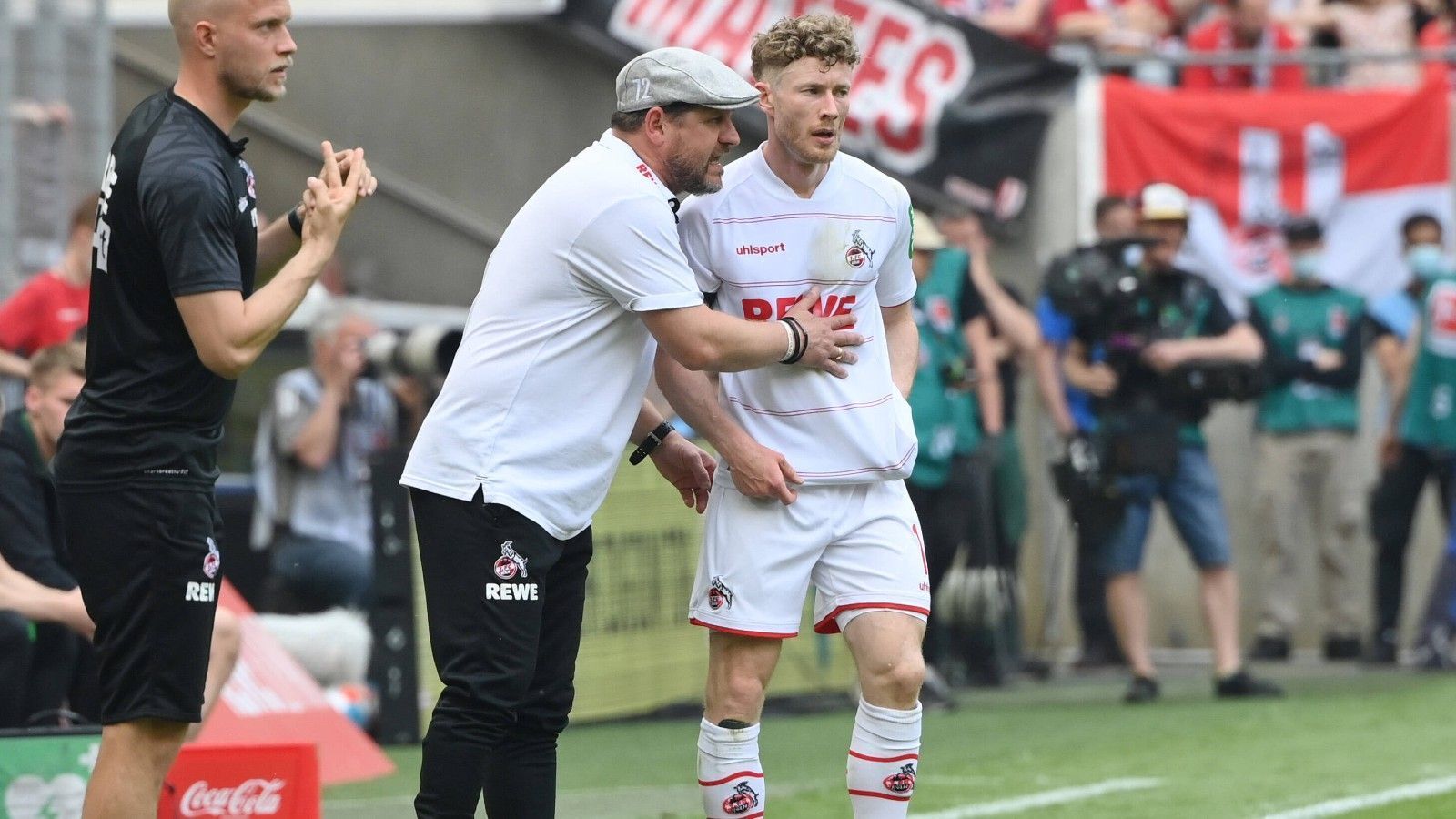 
                <strong>Platz 12: 1. FC Köln</strong><br>
                Ausgaben für Spielerberater im Jahr 2021: 5.834.000 Euro -Zum Vergleich - Ausgaben für Spielerberater im Jahr 2020: 6.051.000 Euro
              