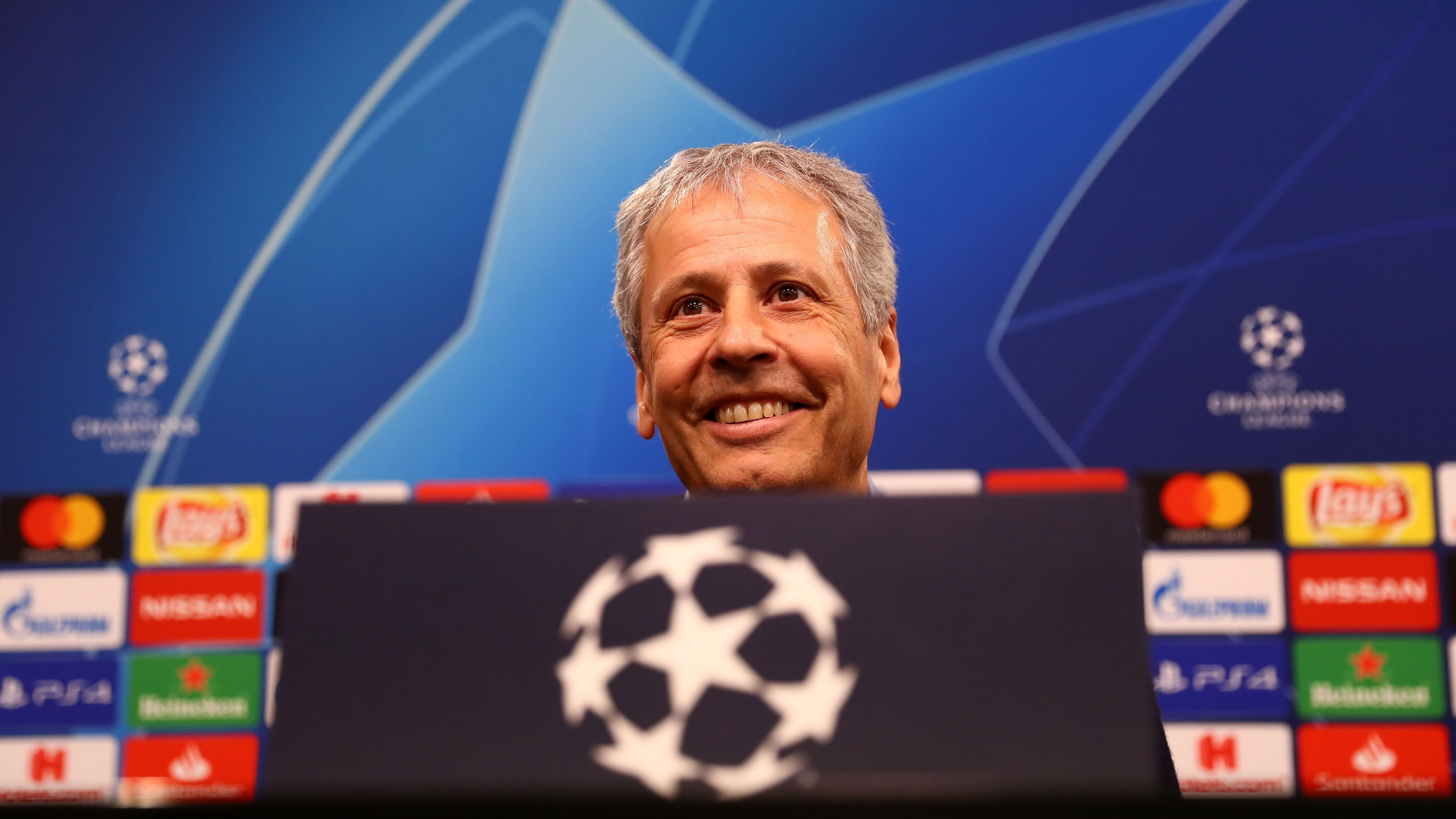 
                <strong>Lucien Favre will das Wunder schaffen</strong><br>
                Die Mannschaft von Lucien Favre steht im Achtelfinal-Rückspiel gegen Tottenham Hotspur mit dem Rücken zur Wand. Es braucht am Dienstagabend schon ein mittelgroßes Fußballwunder, damit es doch noch klappt mit dem Einzug in die nächste Runde. Doch Aufholjagden in der Champions League und Gala-Auftritte gegen Top-Teams im Signal Iduna Park kennt man von Schwarz-Gelb aus der Vergangenheit. Fünf Gründe, die für Lucien Favre und seinen BVB als Viertelfinalist sprechen.
              