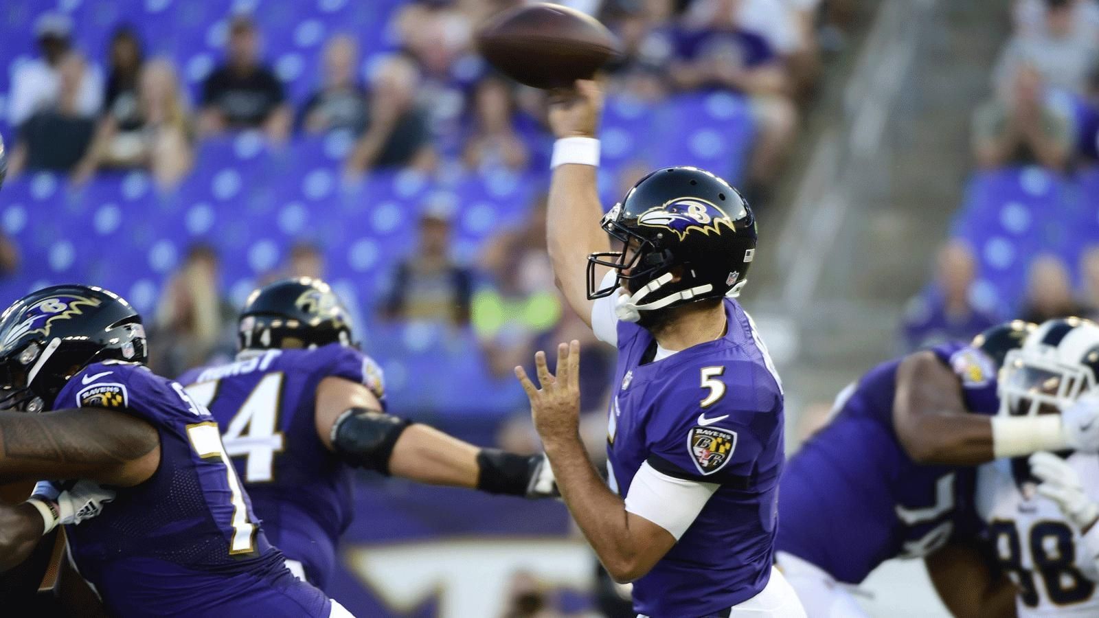 
                <strong>Baltimore Ravens</strong><br>
                Quarterback (3): Joe Flacco, Lamar Jackson, Robert Griffin IIIRunning Back (3): Alex Collins, Javorius Allen, Kenneth DixonFullback (1): Patrick RicardWide Receiver (6): Willie Snead IV, Janarion Grant, Jordan Lasley, Michael Crabtree, John Brown, Chris MooreTight End (4): Mark Andrews, Hayden Hurst, Maxx Williams, Nick BoyleOffensive Line (8): Bradley Bozeman, Matt Skura, James Hurst, Marshal Yanda, Alex Lewis, Jermaine Eluemunor, Orlando Brown Jr., Ronnie StanleyDefensive Line (6): Brent Urban, Chris Wormley, Brandon Williams, Zach Sieler, Michael Pierce, Willie HenryLinebacker (9): Patrick Onwuasor, C.J. Mosley, Chris Board, Kenny Young, Tim Williams, Za'Darius Smith, Tyus Bowser, Terrell Suggs, Matthew JudonSecondary (11): Darious Williams, Anthony Averett, Brandon Carr, Marlon Humphrey, Tavon Young, Jimmy Smith, Maurice Canady, Anthony Levine Sr., Tony Jefferson, Eric Weddle, Chuck ClarkSpecialists (3): Justin Tucker, Morgan Cox, Sam Koch
              