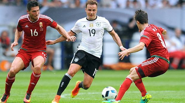 
                <strong>Mario Götze</strong><br>
                Mario Götze: In der ersten Halbzeit der aktivste Spieler auf dem Platz. Erzwang das Eigentor von Ungarn. In der zweiten Hälfte nicht mehr ganz so aktiv. Dennoch eine gute Leistung. ran-Note: 2.
              
