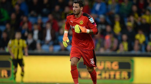 
                <strong>Roman Bürki</strong><br>
                Roman Bürki: Starke auf der Linie, besonders bei seiner Glanzparade gegen Vidal. Allerdings mit kleineren Problemen bei hohen Bällen. ran-Note: 3
              