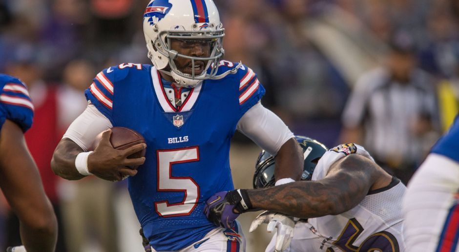 
                <strong>15. Buffalo Bills</strong><br>
                Die Meister der dezenten Streifen: Beim Büffel auf dem Helm fängt es an, auf dem Ärmel und der Hose geht es weiter. Damit krönen sich die Bills in der inoffiziellen Division der blau-weiß-roten Teams zum Sieger.
              