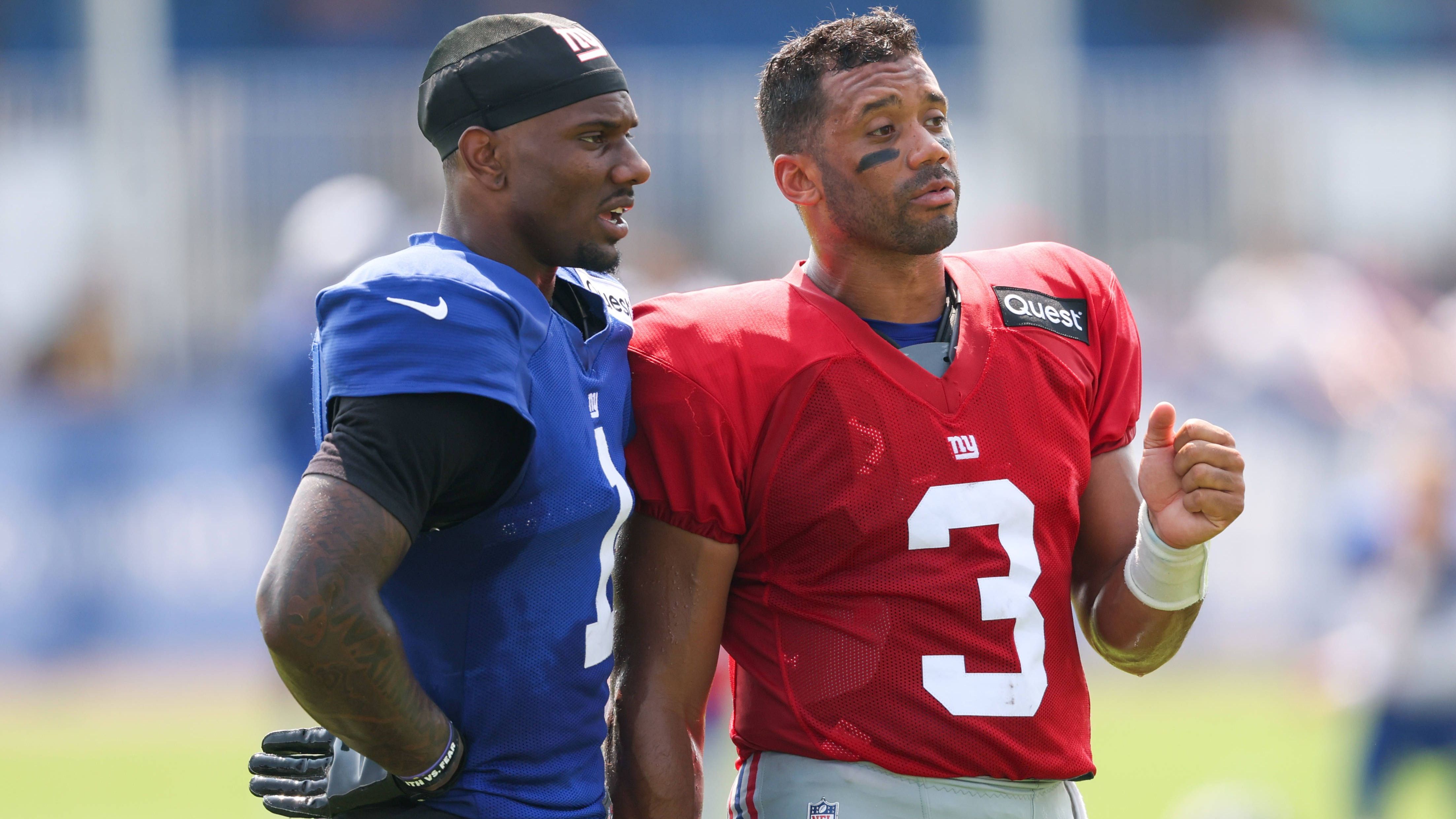 <strong>New York Giants 28:26 Washington Commanders</strong><br>Im Duell der ehemaligen College-Kollegen Jayden Daniels und Malik Nabers setzen sich die Giants mit ihrem neuen Quarterback Russell Wilson denkbar knapp durch.