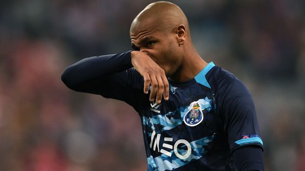 
                <strong>Yacine Brahimi</strong><br>
                Land: AlgerienVerein: FC PortoAlter: 27 JahrePosition: Linksaußen
              