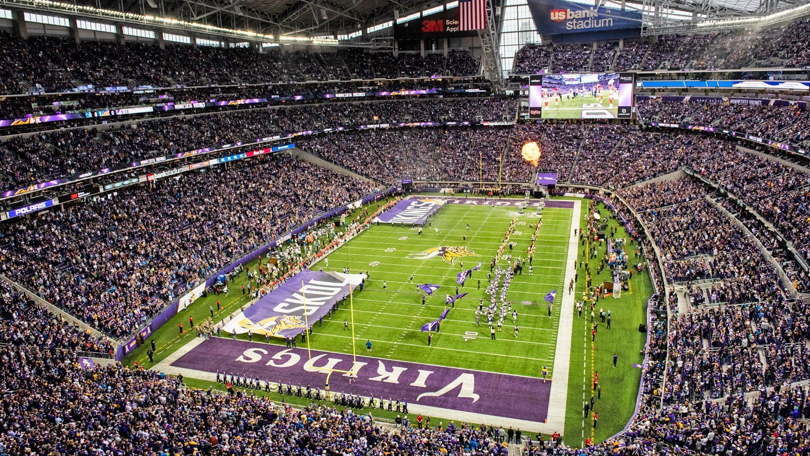 <strong>Minnesota Vikings: U.S. Bank Stadium</strong><br>
                • Kapazität: 66.665&nbsp;<br>• Eröffnung: Juli 2016&nbsp;<br>• Kosten: 1,1 Milliarden Dollar&nbsp;<br>• Eigentümer: Minnesota Sports Facilities Authority