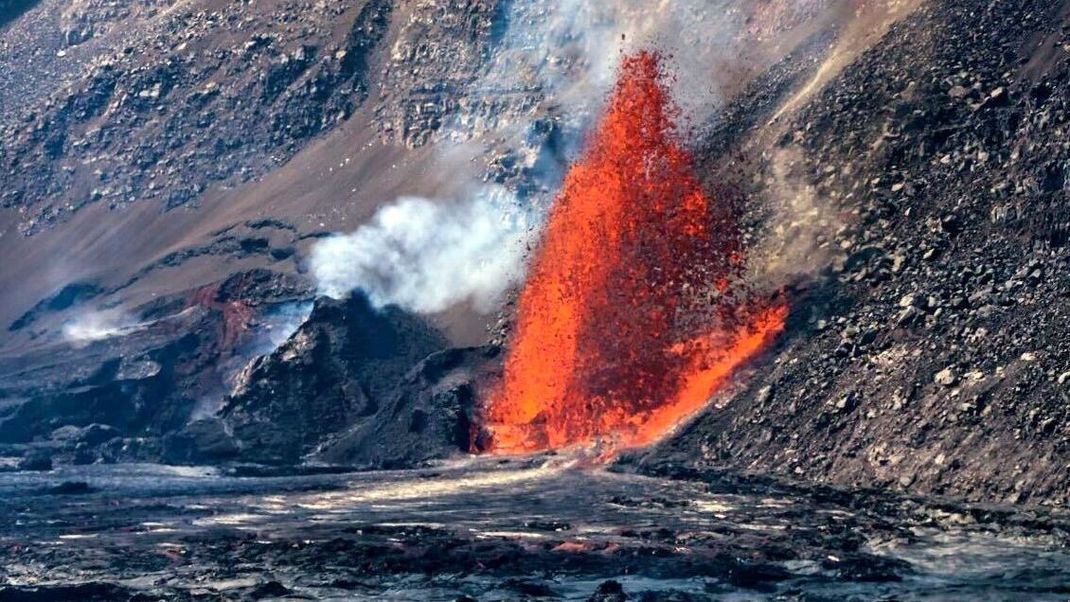 Der Vulkan Kilauea auf Hawaii spuckt wieder Lava.