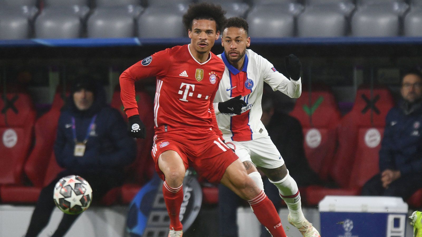 
                <strong>In Paris muss ein Sieg her</strong><br>
                Das 1:1 gegen Union Berlin war für die Profis des FC Bayern eine Enttäuschung. Doch diese gilt es schnell abzuhaken. Denn bereits am Dienstag steht im Viertelfinale der Champions League das schwere Rückspiel bei Paris St. Germain an (21 Uhr im Liveticker auf ran.de). Nach der 2:3-Niederlage im hochklassigen Hinspiel ist ein Weiterkommen durchaus noch möglich, allerdings brauchen die Bayern einen Sieg mit mindestens zwei Toren Unterschied oder mehr als drei Treffern. Das wird alles andere als einfach.
              