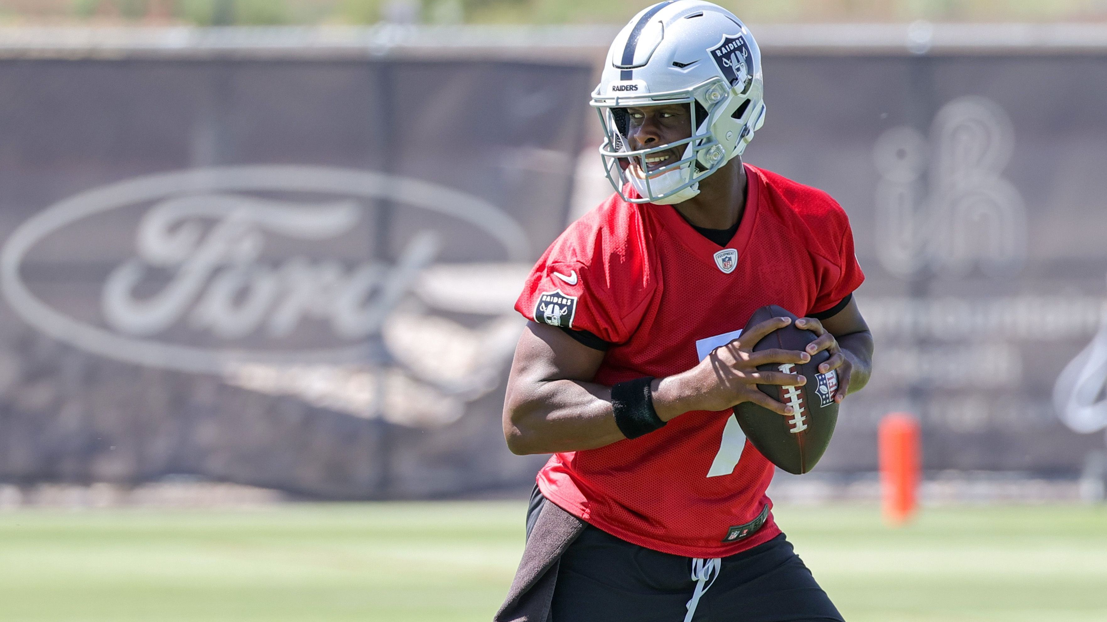 <strong>Las Vegas Raiders: Geno Smith</strong><br>Position: Quarterback<br>Gehalt 2025: 40 Millionen US-Dollar<br>Vertragsende: 2028