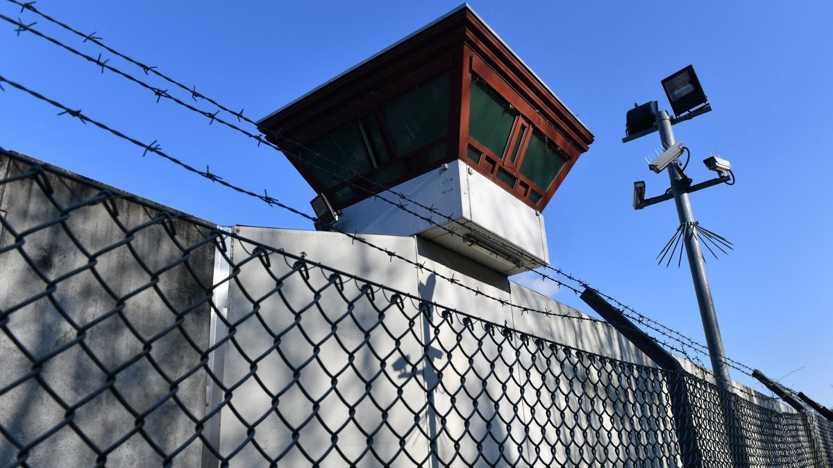 Berlin: Die Justizvollzugsanstalt Tegel ist eines der größten Gefängnisse Deutschlands. 